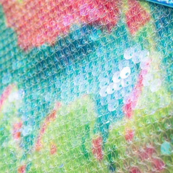 NEW! Mermaid Rainbow Sequin Sparkly Quality Essentials Wristlet Make Up Bag - Picture 2 of 5